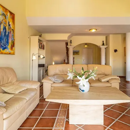 3 Bedroom Awesome In Calahonda Σπίτι διακοπών
