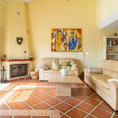 Σπίτι διακοπών 3 Bedroom Awesome In Calahonda Benajarafe